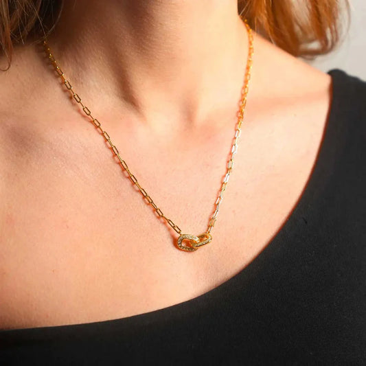 "Regina del Giorno" – Collana Chic e Femminile